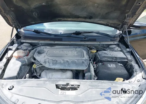 2015 Chrysler 200 Limited из США, поврежденный, VIN 1C3CCCAB3FN658482